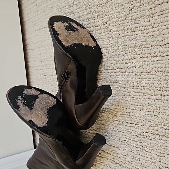 Marc Jacobs Leather Round Toe Booties - Picture 8 of 10